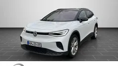 Gletscherweiß metallic / schwarz (metallic) Gebraucht 2025 VW ID.4 Pro SUV | 41.140 € (Superpreis)