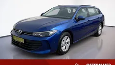 Reef blue Gebraucht 2024 VW Passat Kombi | 30.980 € (Guter Preis)