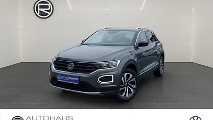 Grau Gebraucht 2021 VW T-Roc Active SUV | 24.980 € (Fairer Preis)
