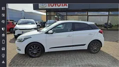 Weiß Gebraucht 2017 Hyundai i20 Passion Kleinwagen | 8.490 € (Fairer Preis)