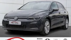 Gebraucht 2023 VW Golf VIII Style Limousine | 31.487 € (Fairer Preis)