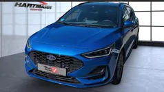 Blau Gebraucht 2024 Ford Focus ST-Line Kombi | 25.900 € (Guter Preis)