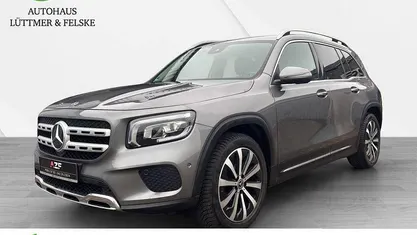 Grau Gebraucht 2020 Mercedes GLB200 SUV | 26.880 € (Fairer Preis)