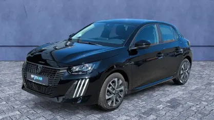 Używany Peugeot 208 Active 75 KM (55 kW) 2024 Czarny Hatchback