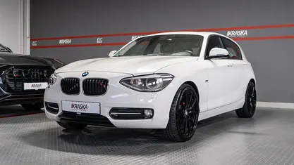 Gebraucht BMW 116 Shadowline 136 PS (100 kW) 2013 Alpinweiss iii Kleinwagen