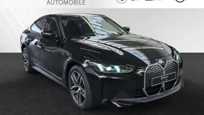 Neu BMW i4 250 kW (340 PS) 2026 Black sapphire metallic Limousine