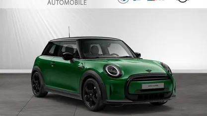 British racing green metallic Gebraucht 2022 Mini Cooper Classic Kleinwagen | 19.390 € (Fairer Preis)
