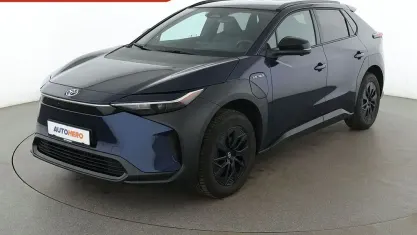 Gebraucht Toyota bZ4X 150 kW (204 PS) 2023 Blau SUV