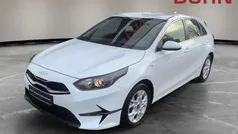 Weiß Gebraucht 2024 Kia Ceed Vision Limousine | 22.390 € (Superpreis)