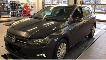 Grau Gebraucht 2019 VW Polo Comfortline Kleinwagen | 13.985 € (Fairer Preis)