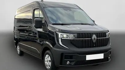 Perlmuttschwarz Neu 2025 Renault Master Limousine | 35.715 € (Guter Preis)