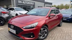 Rot Neu 2024 Hyundai i30 Limousine | 20.970 € (Fairer Preis)