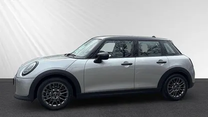 Gebraucht Mini Cooper Classic 114 kW (156 PS) 2025 Kleinwagen