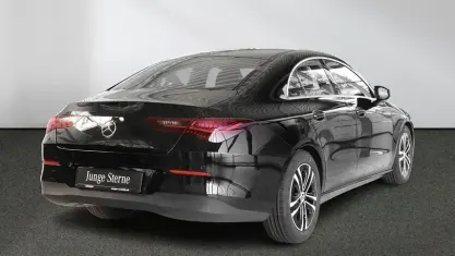 Gebraucht Mercedes CLA200 Advanced 163 PS (119 kW) 2025 Unilack nachtschwarz Coupé