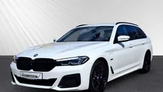 Weiss Gebraucht 2022 BMW 530e M Sport Kombi | 32.860 € (Fairer Preis)