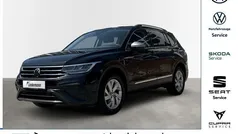 Deep black perleffekt Gebraucht 2024 VW Tiguan Allspace Life SUV | 37.729 € (Fairer Preis)