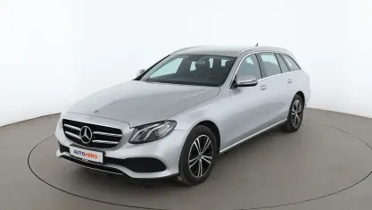 Gebraucht Mercedes E220 Avantgarde 194 PS (142 kW) 2020 Grau Kombi