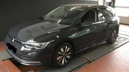 Gebraucht VW Golf VIII Move 110 PS (80 kW) 2024 Limousine