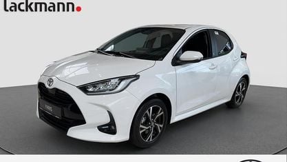 Neu Toyota Yaris Hybrid 116 PS (85 kW) 2026 Weiss Kleinwagen