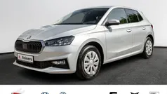 Silber Gebraucht 2024 Skoda Fabia Selection Limousine | 17.990 € (Fairer Preis)