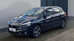 Gebraucht 2016 BMW 220 Active Tourer Sport Line Van / Kleinbus | 15.222 € (Fairer Preis)
