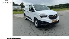 Weiß Gebraucht 2024 Opel Combo-e Life Basis Van / Kleinbus | 22.598 € (Superpreis)