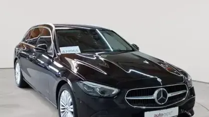 Gebraucht Mercedes C220 Avantgarde 200 PS (147 kW) 2023 Obsidianschwarz metallic Kombi