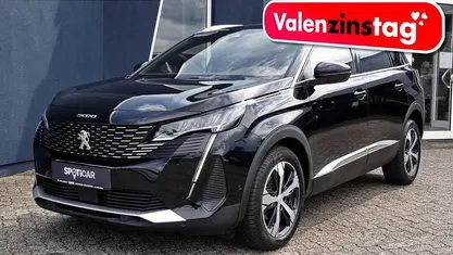 Gebraucht Peugeot 5008 Allure 131 PS (96 kW) 2023 Schwarz Van / Kleinbus