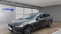 Platinum grey / metallic Gebraucht 2024 Volvo V60 Core Kombi | 41.690 € (Fairer Preis)