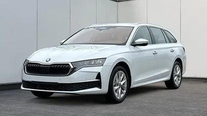 Gebraucht 2025 Skoda Octavia Selection Kombi | 35.530 € (Fairer Preis)