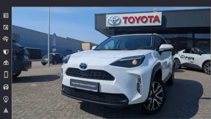 Gebraucht Toyota Yaris 116 PS (85 kW) 2023 Schneeweiß Kleinwagen