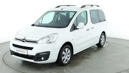 Gebraucht Citroën Berlingo SELECTION 120 PS (88 kW) 2018 Weiß Van / Kleinbus