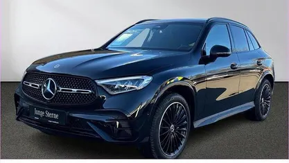 Gebraucht Mercedes GLC450 AMG 367 PS (269 kW) 2025 Lack obsidianschwarz SUV
