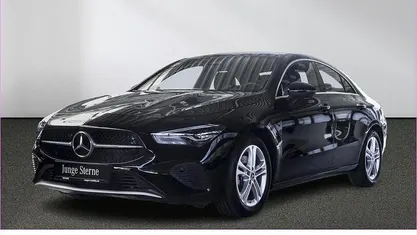Gebraucht Mercedes CLA180 136 PS (100 kW) 2024 Unilack nachtschwarz Limousine