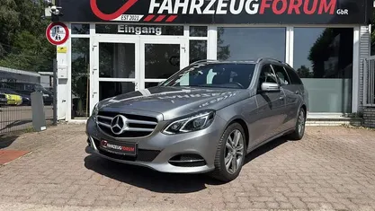 Silber Gebraucht 2013 Mercedes E200 Kombi | 18.900 € (Etwas zu teuer)