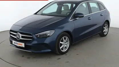 Gebraucht Mercedes B200 Progressive 150 PS (110 kW) 2019 Blau Kleinwagen