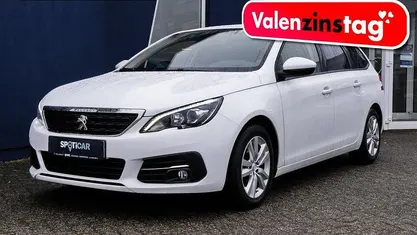 Gebraucht Peugeot 308 SW Active 131 PS (96 kW) 2020 Weiß Kombi