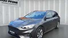 Grau Gebraucht 2022 Ford Focus ST-Line Kombi | 21.190 € (Fairer Preis)