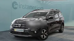 Grau Gebraucht 2022 Dacia Jogger Extreme Van / Kleinbus | 19.870 € (Fairer Preis)