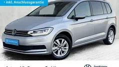 Silber Gebraucht 2023 VW Touran Move Van / Kleinbus | 37.990 € (Fairer Preis)
