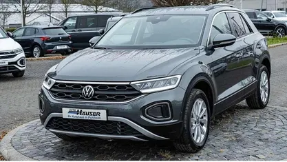 Gebraucht VW T-Roc Life 150 PS (110 kW) 2025 SUV