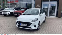 Weiss Gebraucht 2024 Hyundai i10 Trend Kleinwagen | 17.490 € (Fairer Preis)