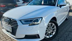 Weiß Gebraucht 2017 Audi A3 Sportback e-tron Basis Limousine | 15.490 €
