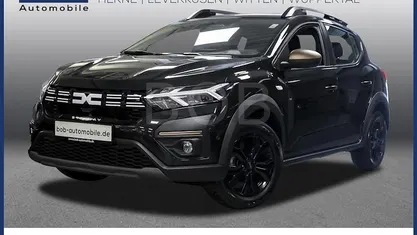 Schwarz metallic (schwarz) Gebraucht 2024 Dacia Sandero Extreme Limousine | 18.111 € (Fairer Preis)