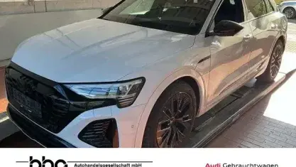 Gebraucht Audi Q8 e-tron S-Line 300 kW (408 PS) 2023 Weiß SUV