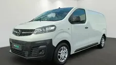 Jade weiß (uni) Gebraucht 2022 Opel Vivaro-e Combi Edition Van | 26.500 € (Fairer Preis)
