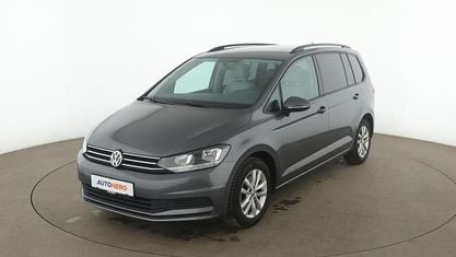 Używany VW Touran Comfortline 150 KM (110 kW) 2017 Szary Minivan