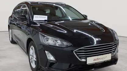 Obsidianschwarz metallic Gebraucht 2021 Ford Focus Cool & Connect Kombi | 12.490 € (Guter Preis)