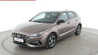 Grau Gebraucht 2022 Hyundai i30 Edition 30 Limousine | 17.150 € (Guter Preis)