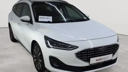 Gebraucht Ford Focus Titanium X 120 PS (88 kW) 2022 Frozen white Kombi